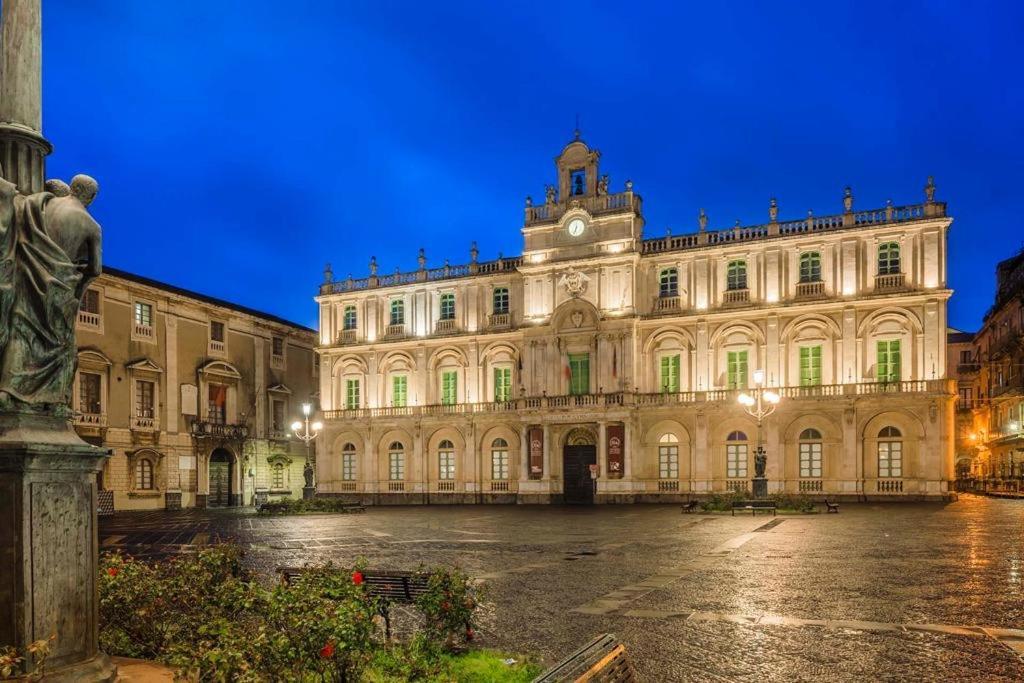 Sottinsu Appartamenti Catania Bagian luar foto