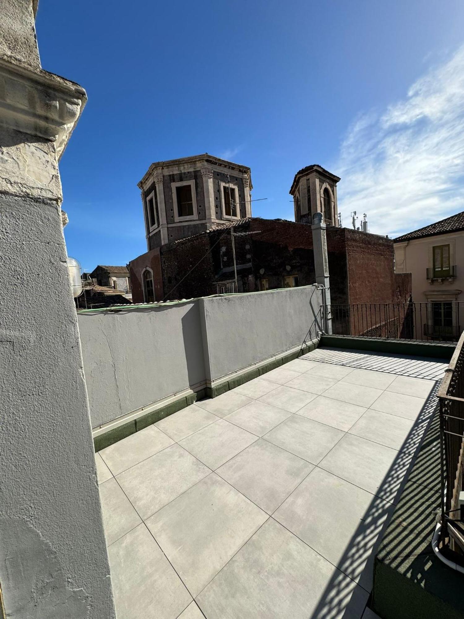 Sottinsu Appartamenti Catania Bagian luar foto